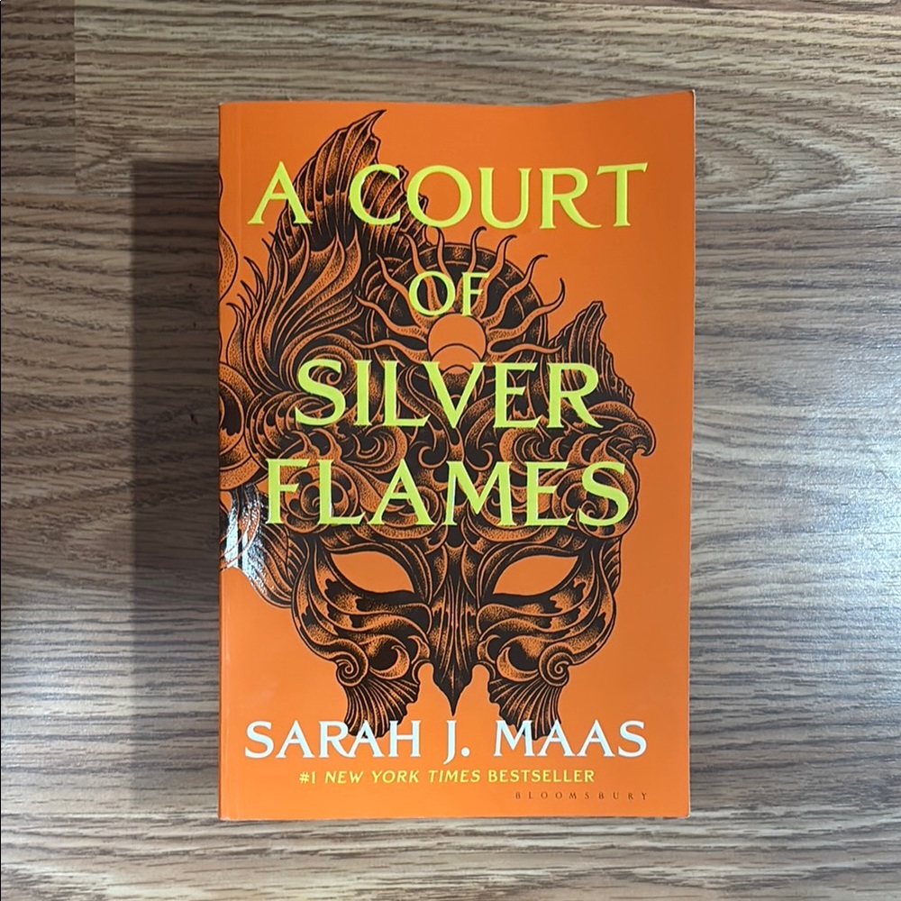 A Court of Silver Flames Book